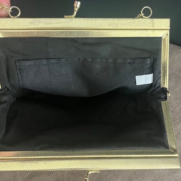 Vintage French Petit Point Tapestry Purse. Small Size Bag with Clasp Closure. - Picture 8 of 12